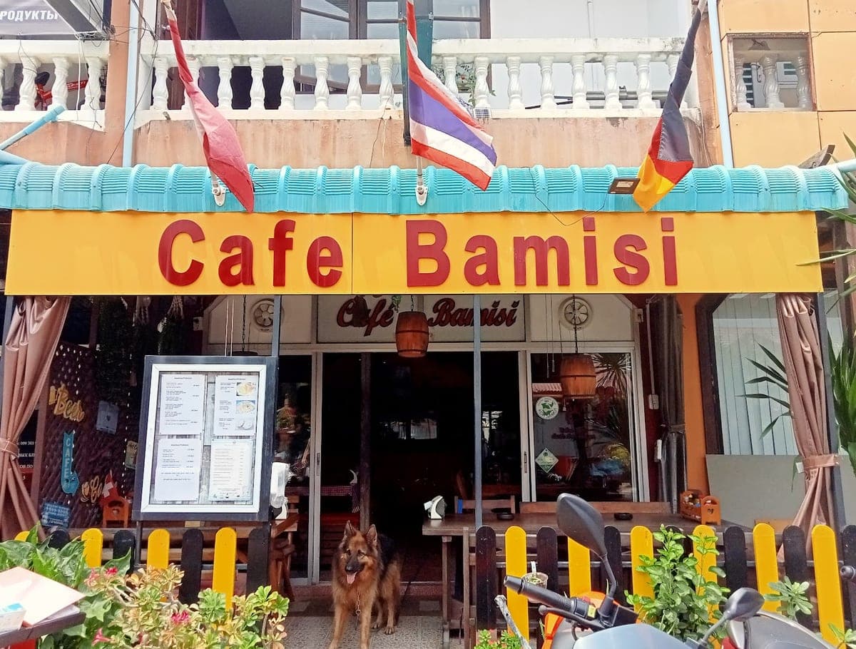 Café Bamisi in F27V+WQ5, Had Lamai Rd, Tambon Maret, Ko Samui District, Surat Thani 84310