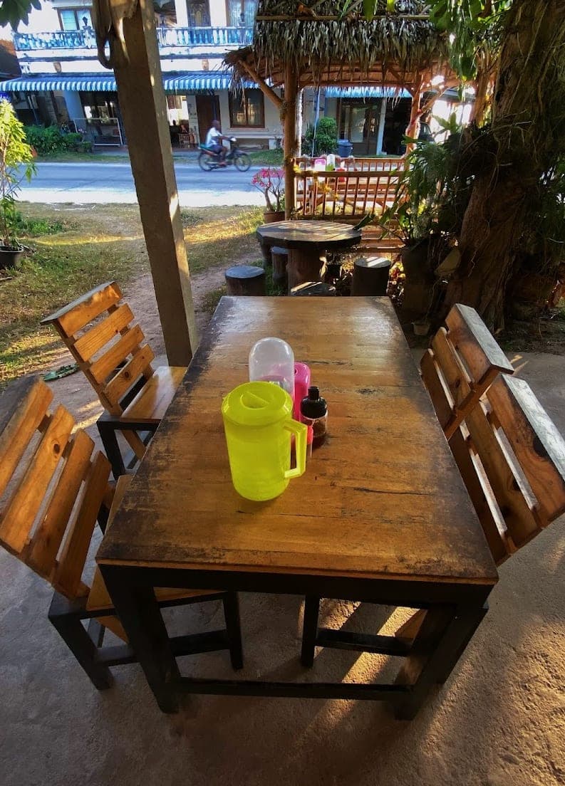 Fah Sai Restaurant in 71 Tambon Taling Ngam, Ko Samui District, Surat Thani 84140
