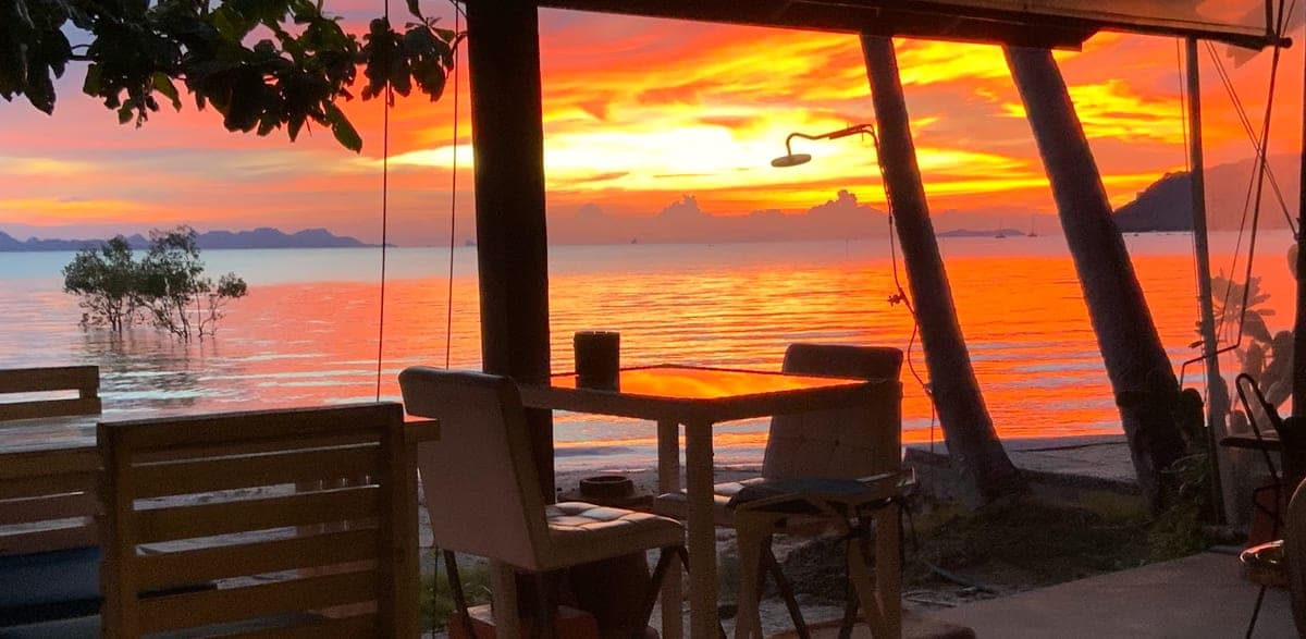 Lajava Beach Lounge in 26/2 Ban Thongkrut, Amphoe Ko Samui, Surat Thani 84140