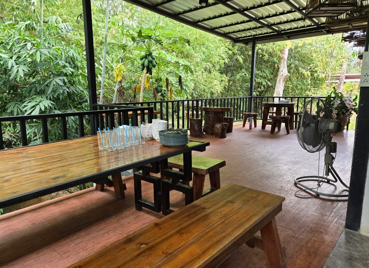 Pink Pig Southern Thai Restaurant in FXF3+49J, Tambon Taling Ngam, Ko Samui District, Surat Thani 84140