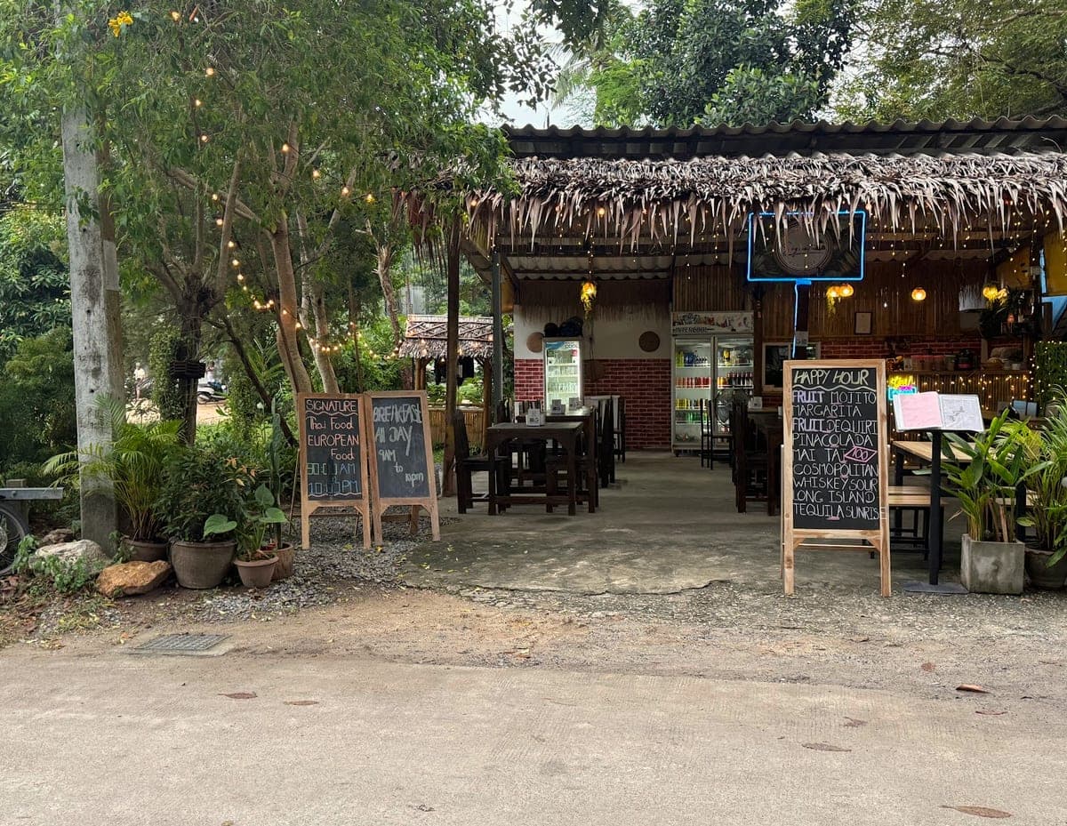 SIGNATURE Thai Food & European Food Restaurant in 124, 664 Had Lamai 3 Maret, Ko Samui District, Surat Thani 84310