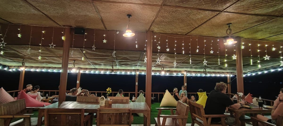 The Stoned Table Samui in 76 Tambon Taling Ngam, Ko Samui District, Surat Thani 84140