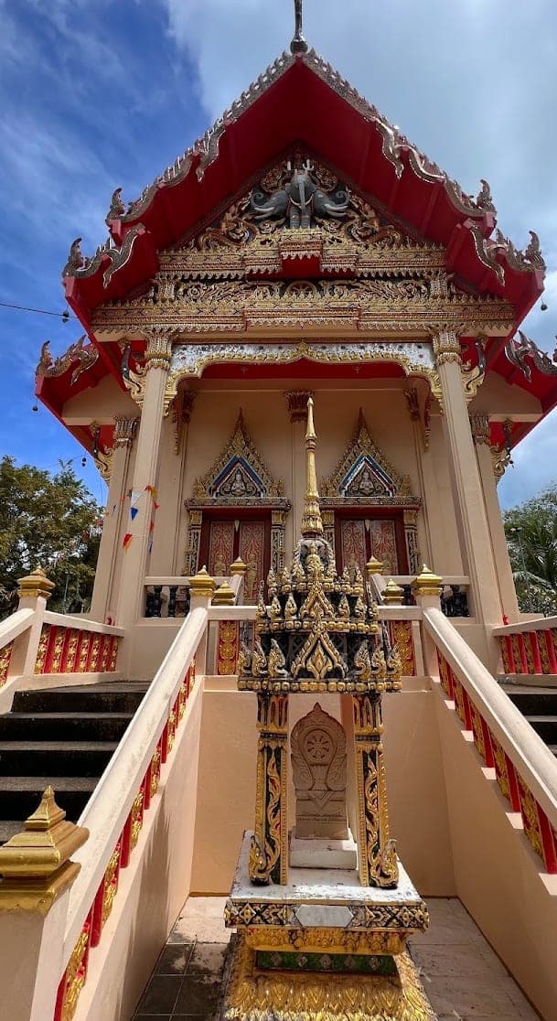 Wat Na Phra Lan in HXJM+VJ4, Tambon Mae Nam, Ko Samui District, Surat Thani 84330, Thailand